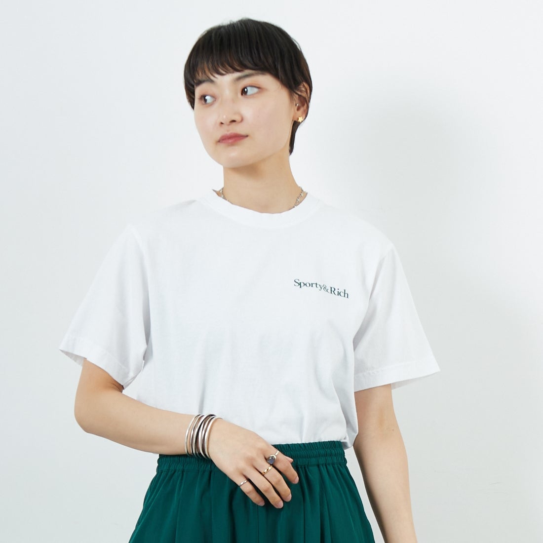 Sporty&Rich [スポーティアンドリッチ] Drink More Water Tシャツ [TO043606300] WHITE &&モデル身長：160cm 着用サイズ：S&&