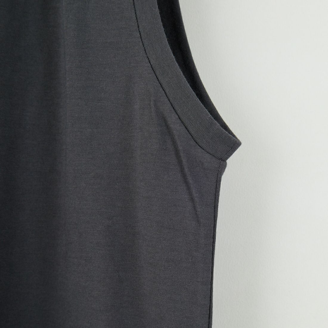 me. [ミードット] EMBRODERY タンクトップ [ME-24404] 289 CHARCO