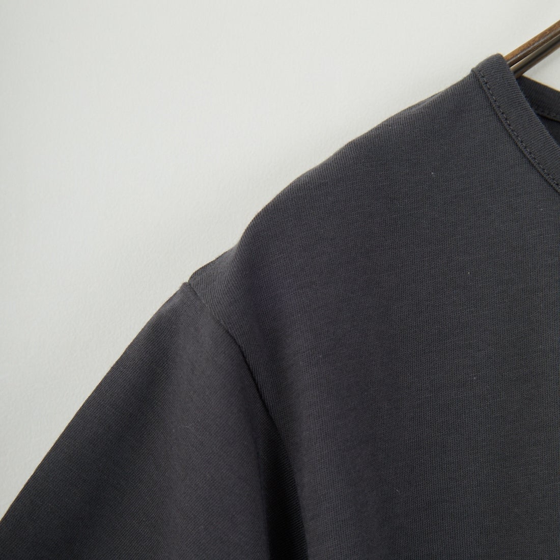 me. [ミードット] EMBRODERY ベーシックTシャツ [ME-24402] 289 CHARCO