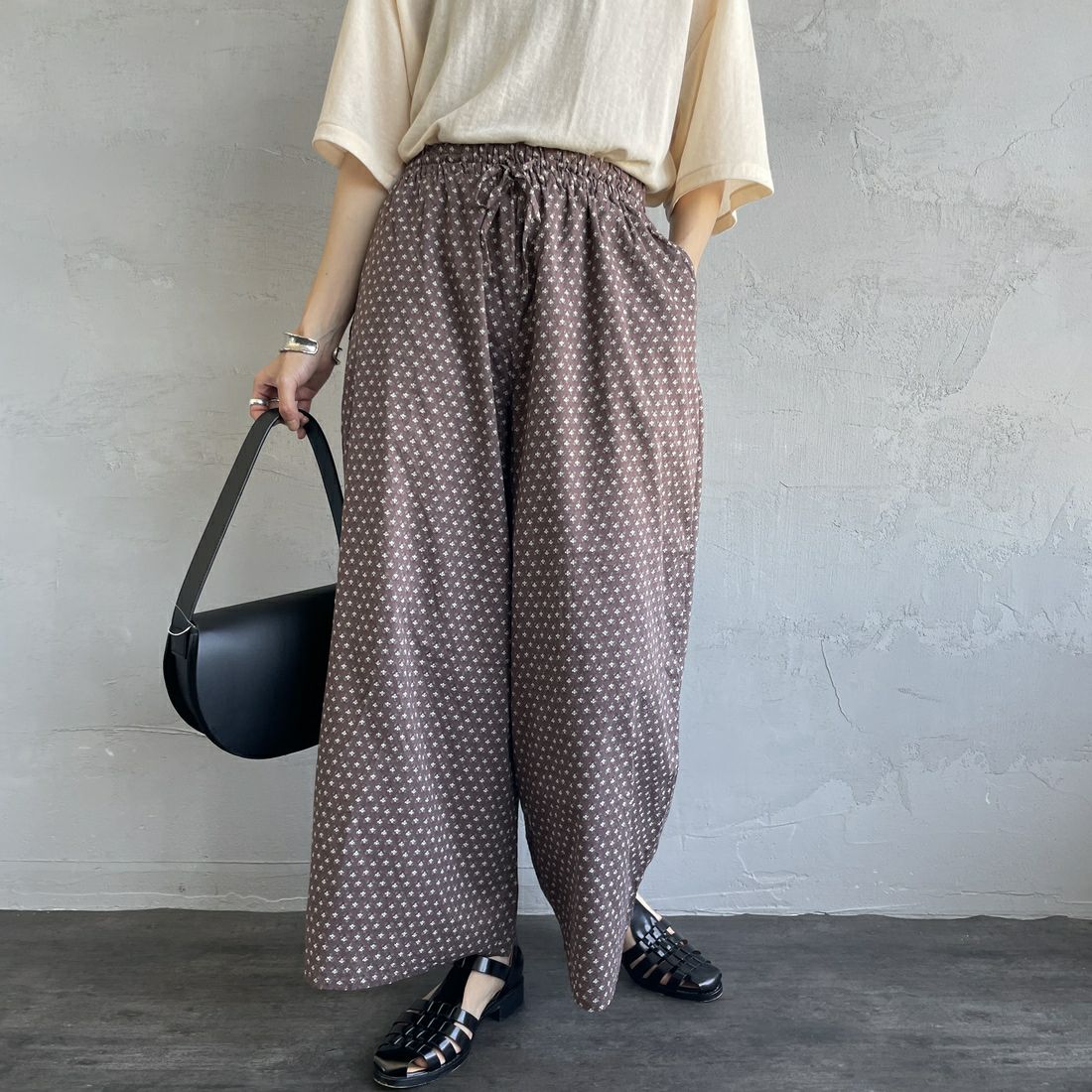 8600 BRN&&モデル身長：158cm 着用サイズ：2&&