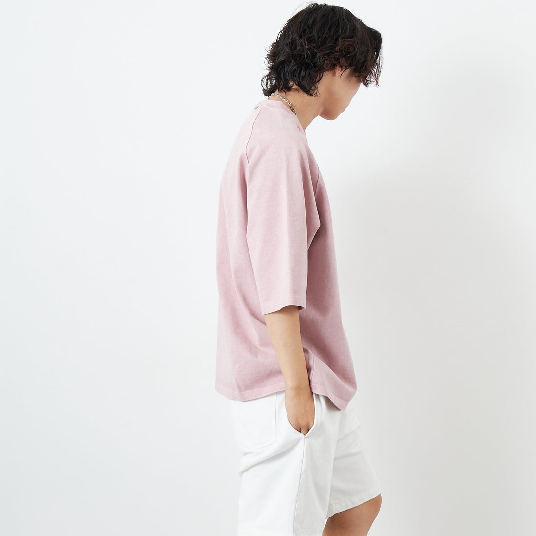 ONEITA [オニータ] ピグメント刺繍T [2522-415IN] PINK &&モデル身長：179cm 着用サイズ：L&&