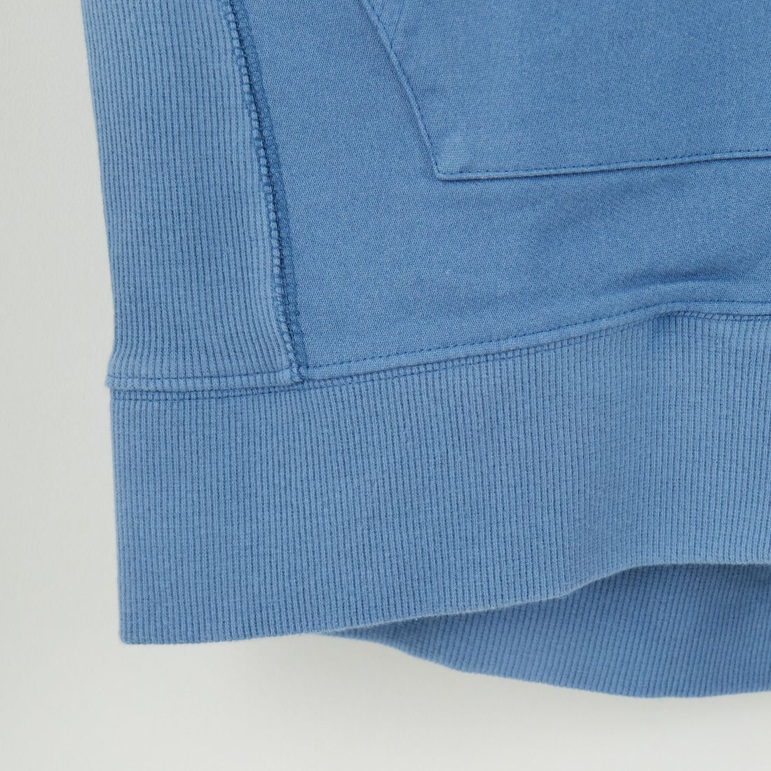 1PIU1UGUALE3 RELAX [ウノ ピゥ ウノ ウグァーレ トレ] グラデーションジョグフーディ [USO-25075] SN95 INDIG