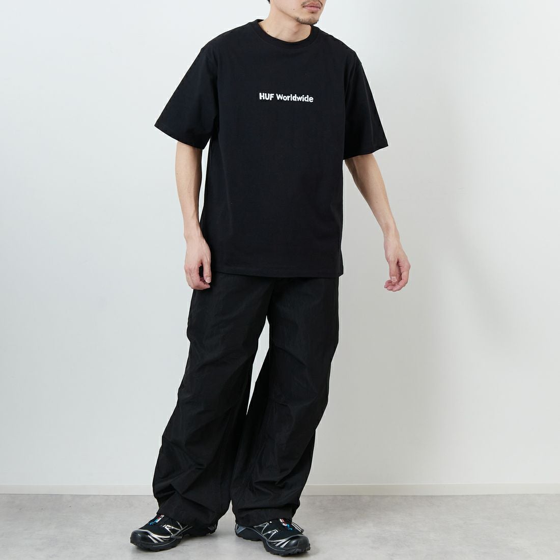 HUF [ハフ] MERIDA ショートスリーブTシャツ [TS02410] BLACK &&モデル身長：168cm 着用サイズ：M&&