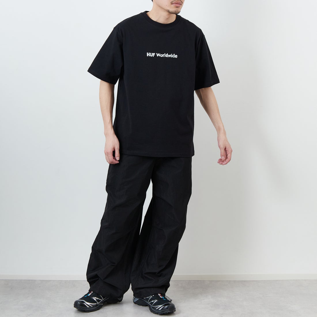 HUF [ハフ] MERIDA ショートスリーブTシャツ [TS02410] BLACK &&モデル身長：168cm 着用サイズ：M&&