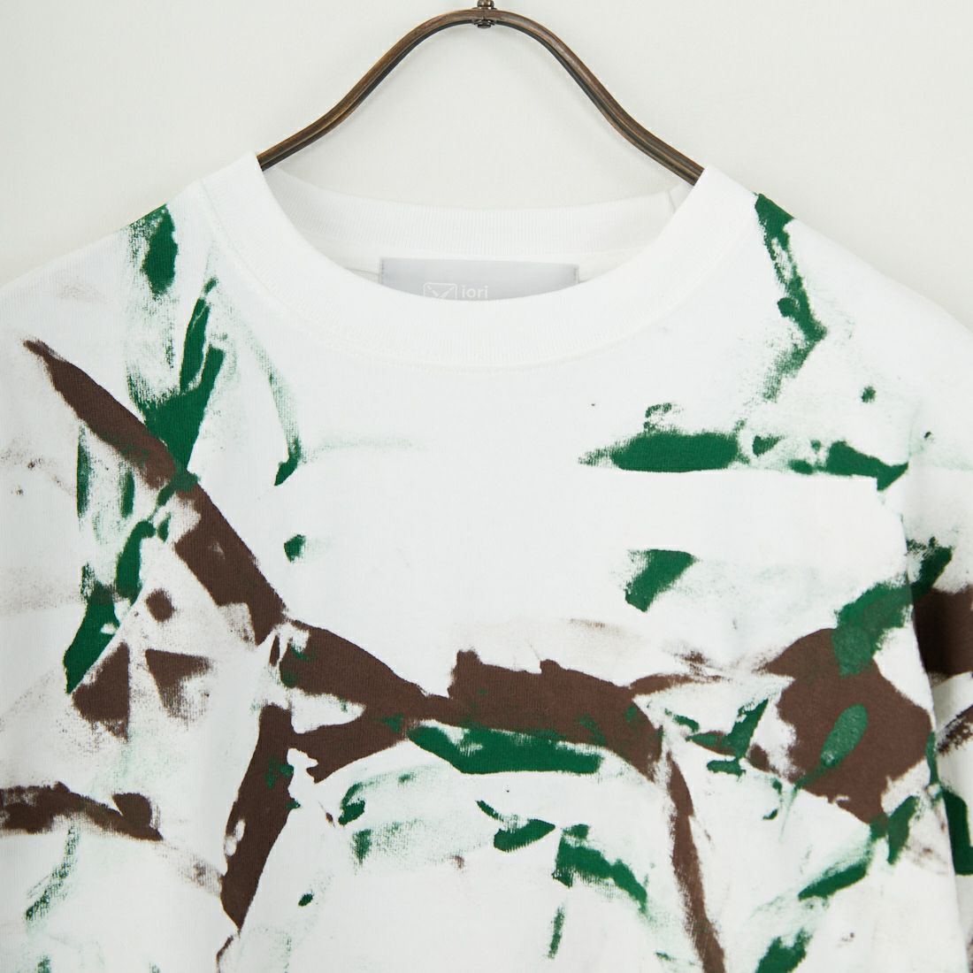 iori [イオリ] 別注 プリントTシャツ [IP118-JF] WHITE