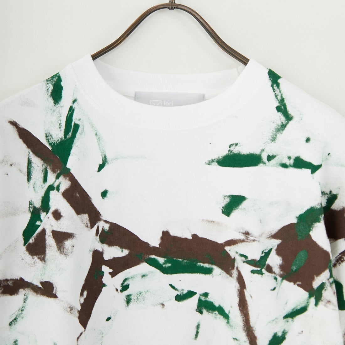 iori [イオリ] 別注 プリントTシャツ [IP118-JF] WHITE