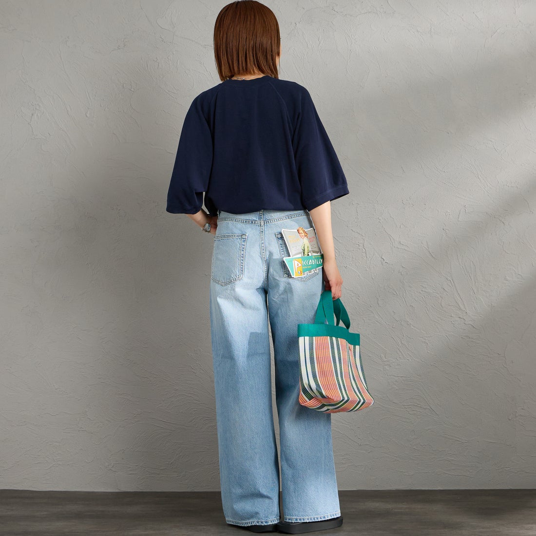 THE SHINZONE [ザ シンゾーン] INLAYED ハーフスリーブTシャツ [25SMSCU03] 85 NAVY &&モデル身長：159cm 着用サイズ：F0&&