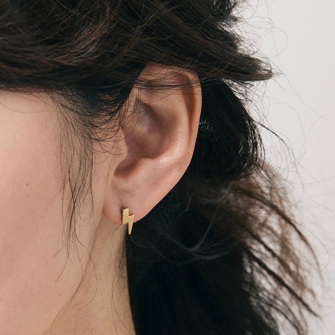 Baqless [バックレス] アミティ サンダーボルトゴールドピアス [AM-TB