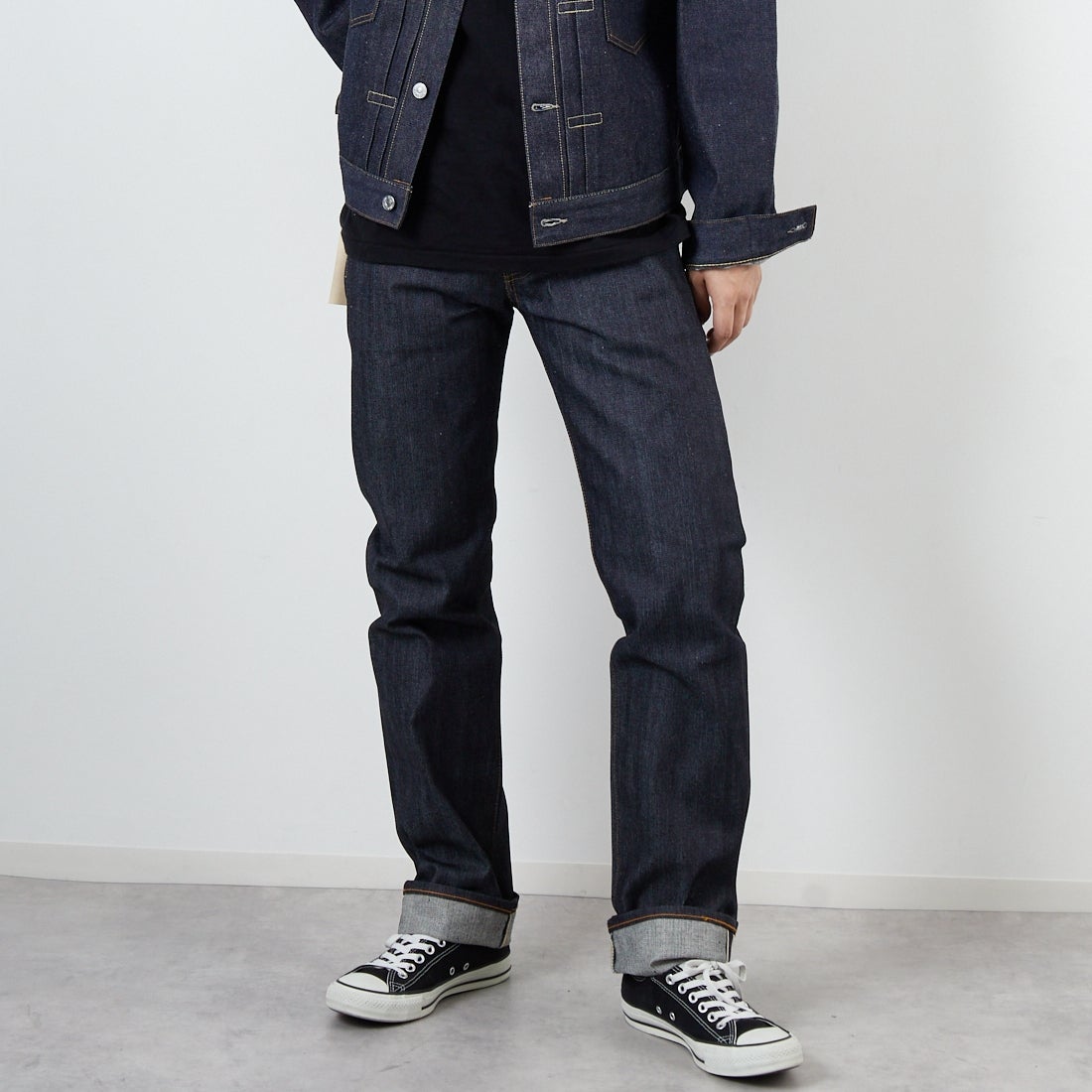 LEVI'S VINTAGE CLOTHING [リーバイス ヴィンテージ クロージング] 1947年モデル501 [47501-02] 24 RIGID &&モデル身長：179cm 着用サイズ：30&&