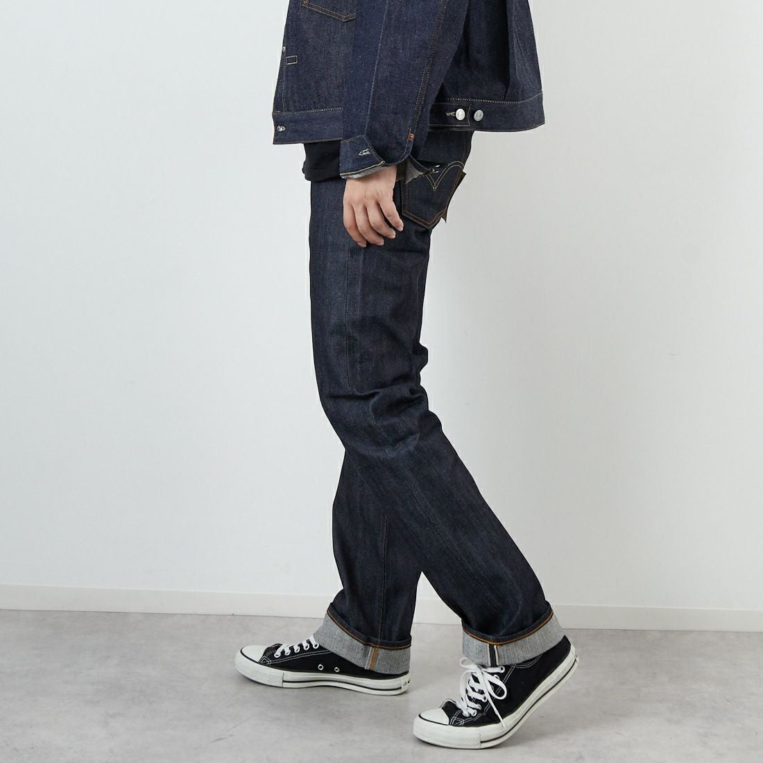 LEVIS Vintage Clothing [リーバイス ヴィンテージ クロージング] 1947年モデル501 [47501-02] 24 RIGID &&モデル身長：179cm 着用サイズ：30&&