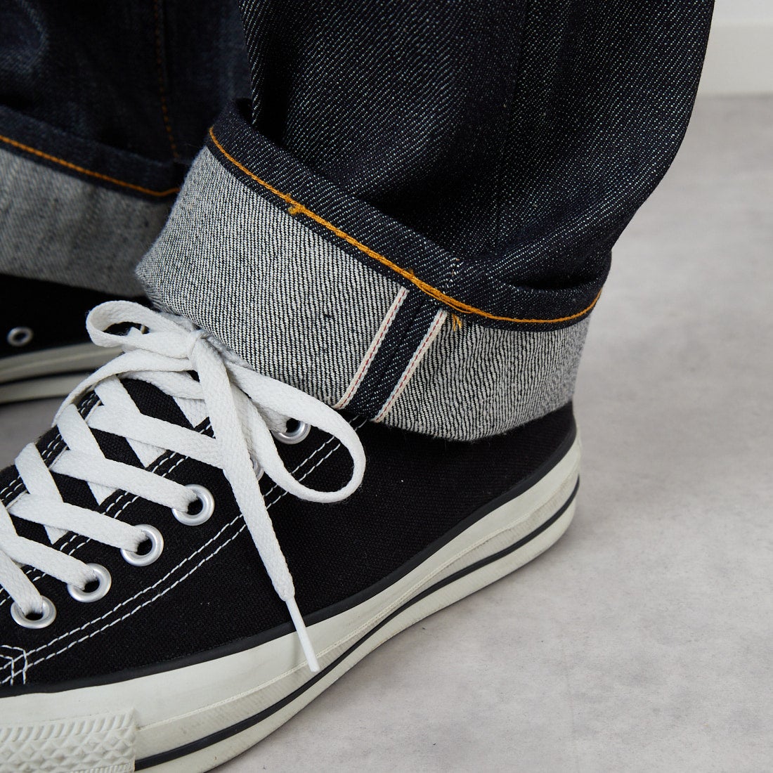 LEVIS Vintage Clothing [リーバイス ヴィンテージ クロージング] 1947年モデル501 [47501-02] 24 RIGID &&モデル身長：179cm 着用サイズ：30&&