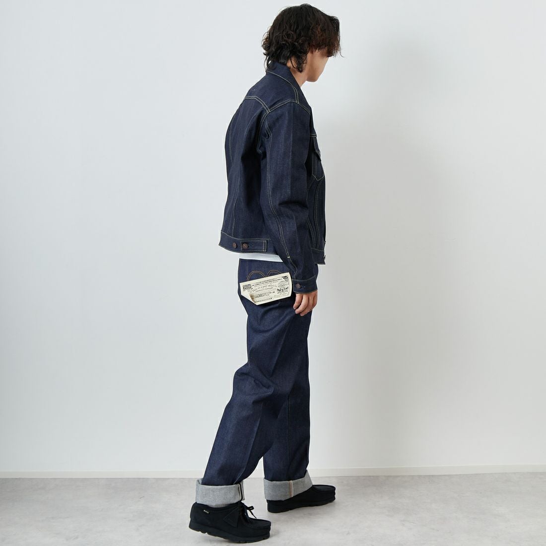 LEVIS Vintage Clothing [リーバイス ヴィンテージ クロージング] 1961 TYPE3 557 トラッカージャケット [74998-00] 03 ORGANIC &&モデル身長：179cm 着用サイズ：XL&&