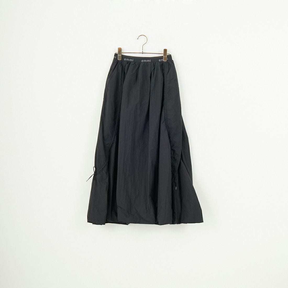 emmi [エミ] ロゴジャガードゴム ドロストスカート [13WFS251080]BLK