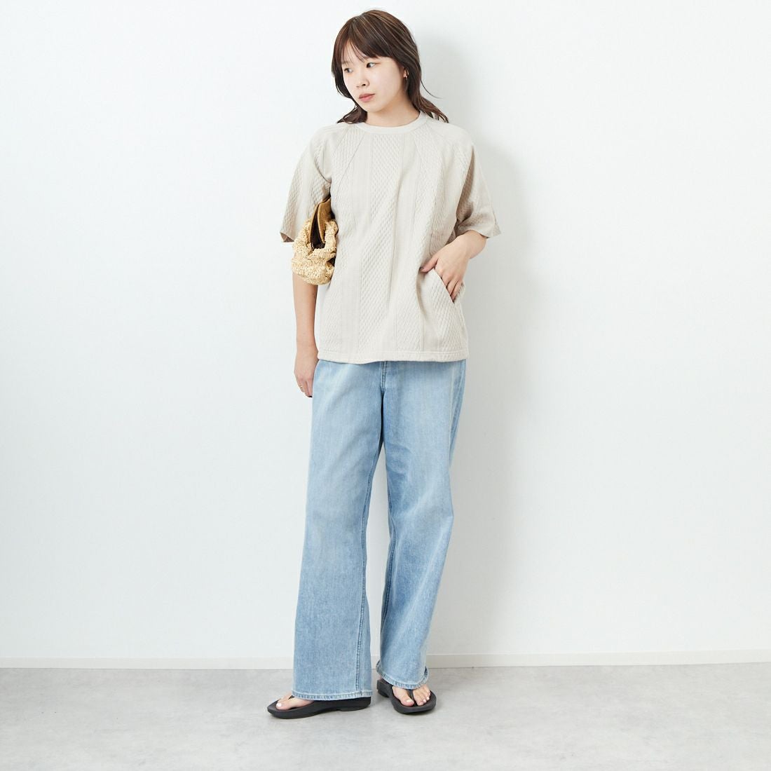 ILL ONE EIGHTY [イル ワンエイティ] ケーブルクルーネック [ILL251-16] IVORY &&モデル身長：167cm 着用サイズ：S&&