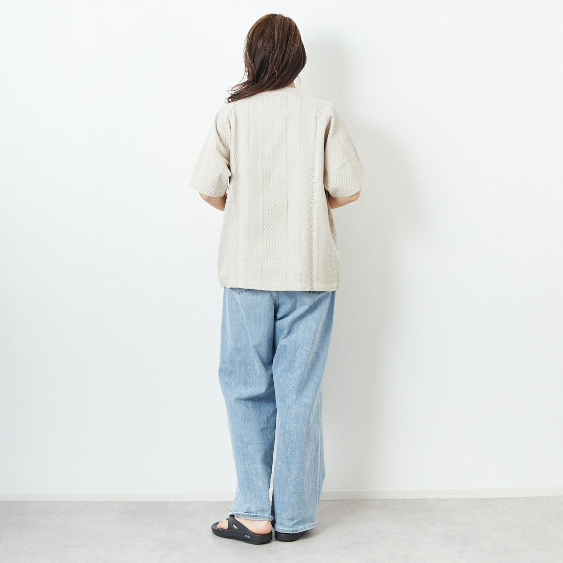 ILL ONE EIGHTY [イル ワンエイティ] ケーブルクルーネック [ILL251-16] IVORY &&モデル身長：167cm 着用サイズ：S&&