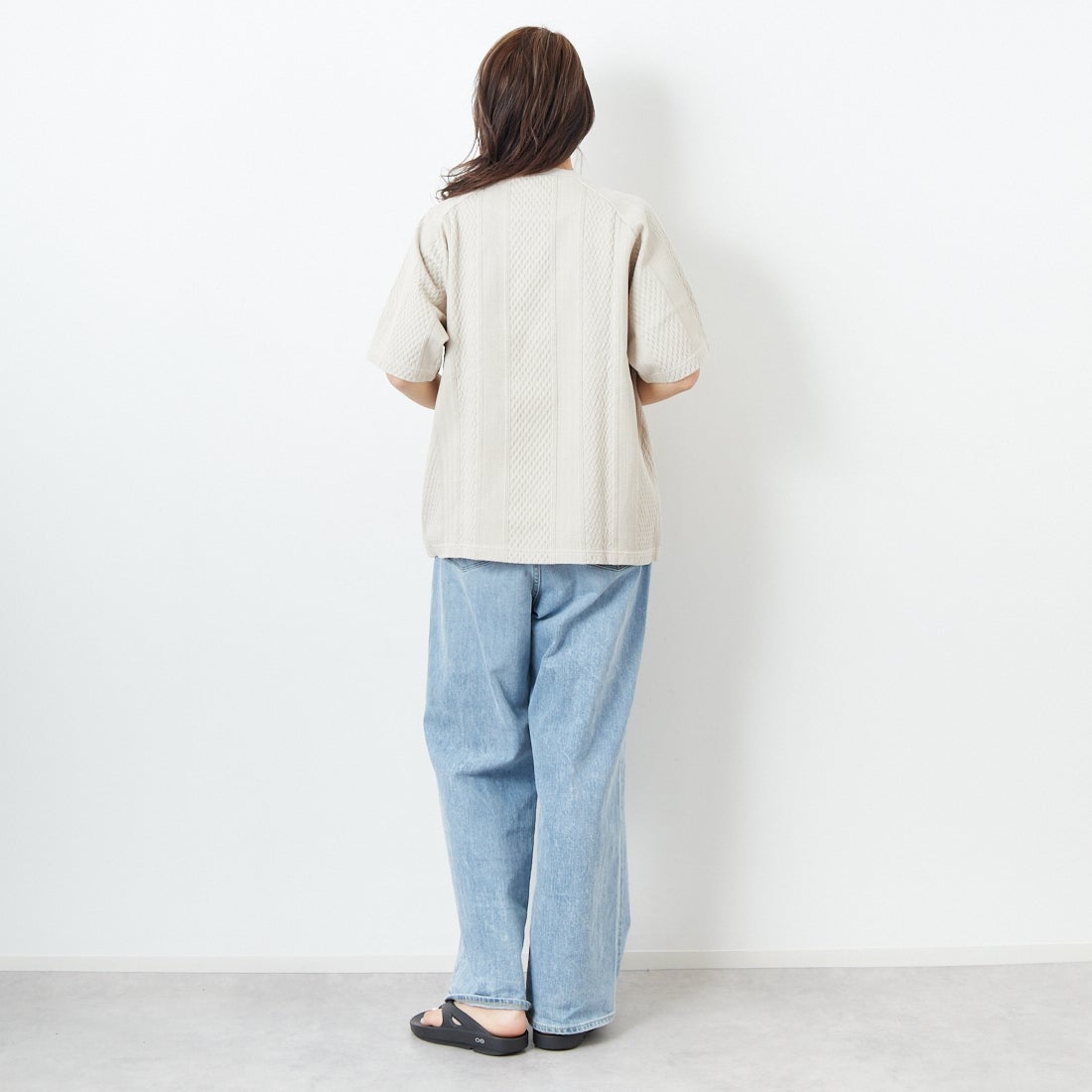 ILL ONE EIGHTY [イル ワンエイティ] ケーブルクルーネック [ILL251-16] IVORY &&モデル身長：167cm 着用サイズ：S&&