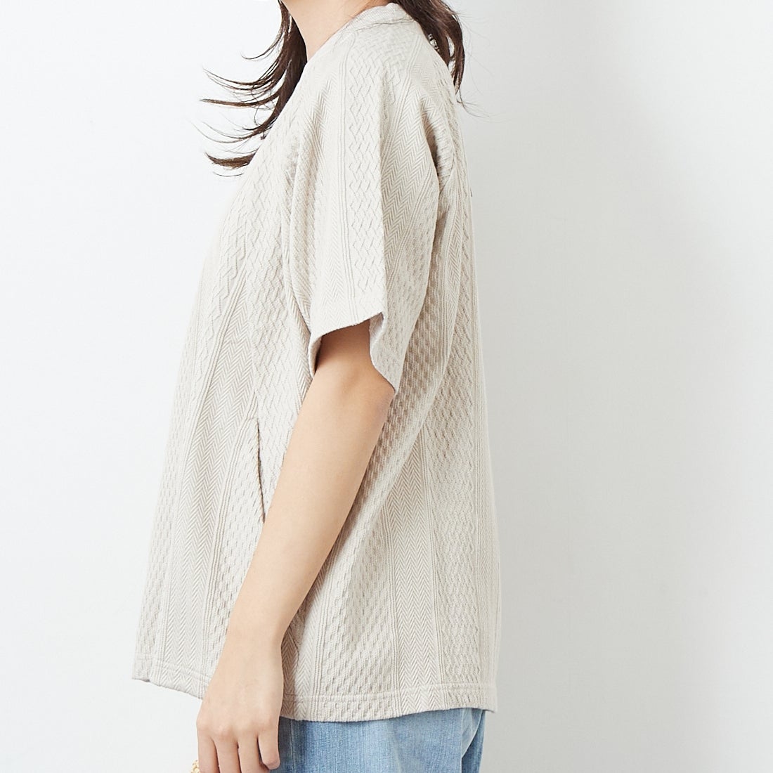 ILL ONE EIGHTY [イル ワンエイティ] ケーブルクルーネック [ILL251-16] IVORY &&モデル身長：167cm 着用サイズ：S&&