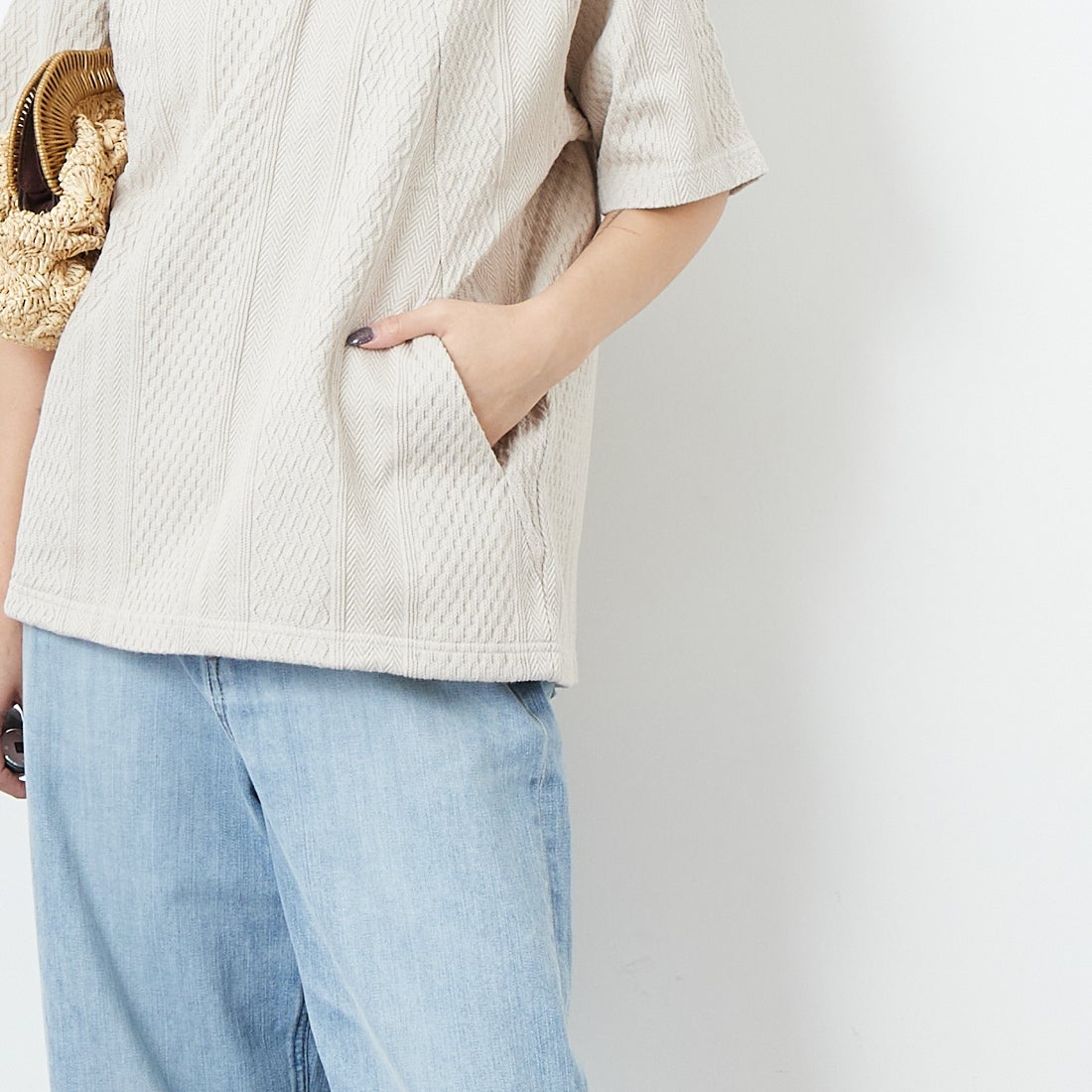 ILL ONE EIGHTY [イル ワンエイティ] ケーブルクルーネック [ILL251-16] IVORY &&モデル身長：167cm 着用サイズ：S&&