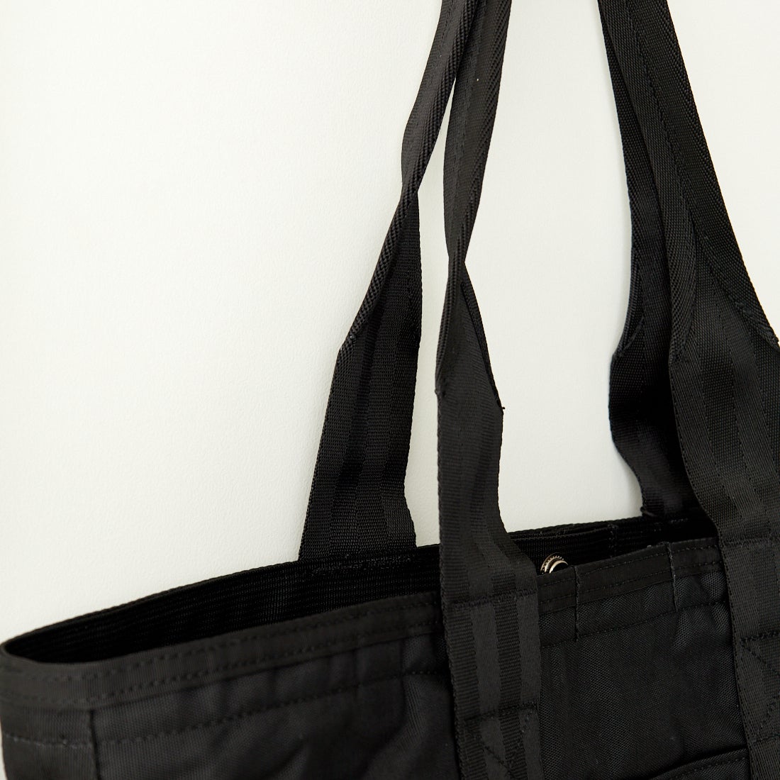 BRIEFING [ブリーフィング] DISCRETE トートバッグ [BRA233T24] 010 BLACK