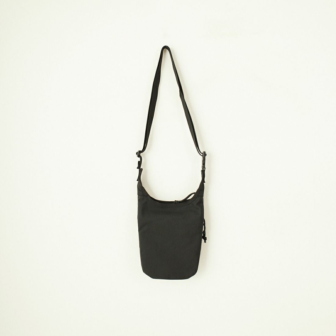 BRIEFING [ブリーフィング] DAY TRIPPER MINI ショルダーバッグ [BRA243L01] 010 BLACK