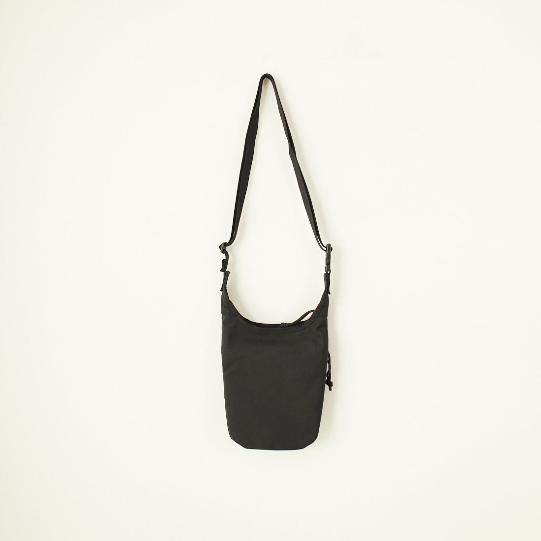 BRIEFING [ブリーフィング] DAY TRIPPER MINI ショルダーバッグ [BRA243L01] 010 BLACK