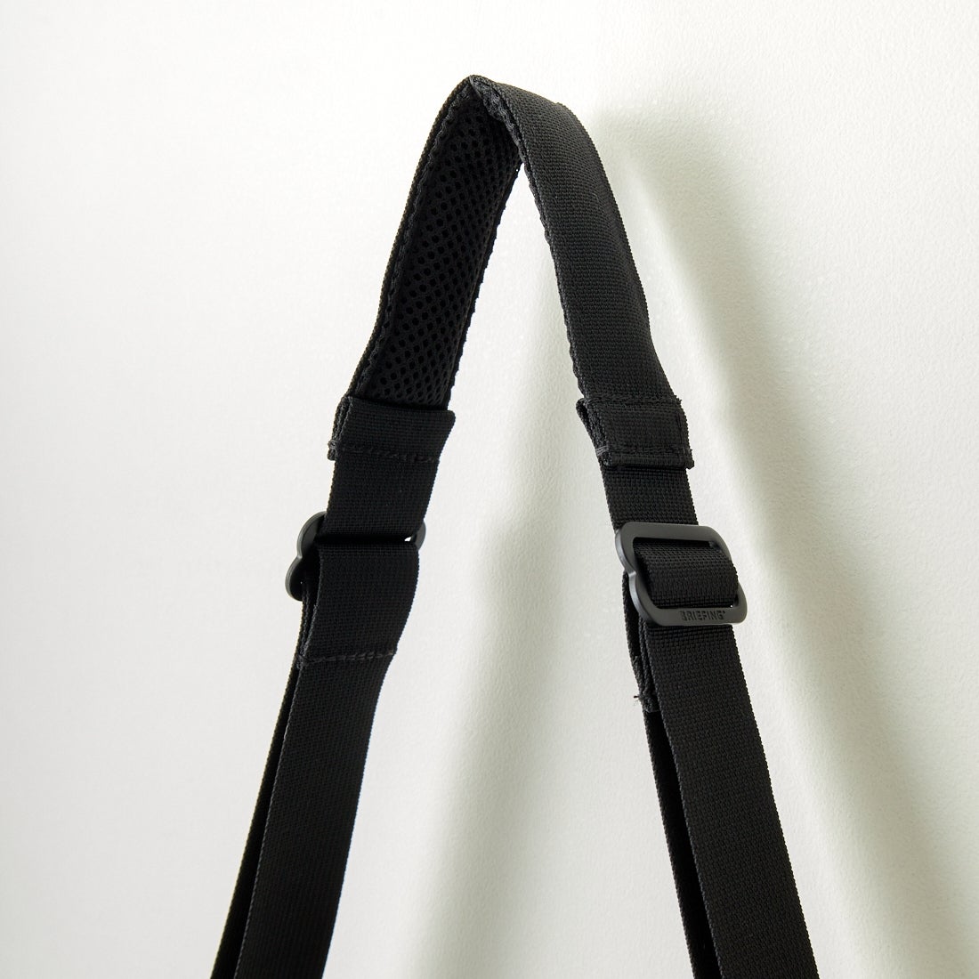 BRIEFING [ブリーフィング] DAY TRIPPER S ショルダーバッグ [BRF105219] 010 BLACK