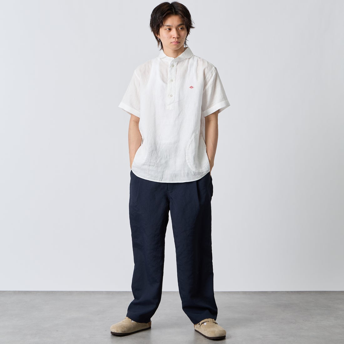 DANTON [ダントン] ラウンドカラー リネンクロスプルオーバーシャツ [DT-B0284FLI] WHITE &&モデル身長：177cm 着用サイズ：42&&