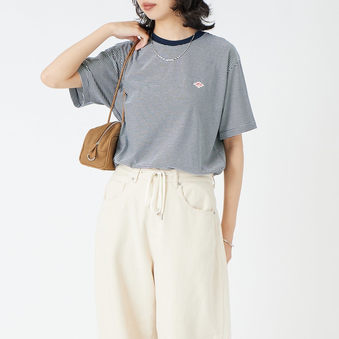 NAVY/WHITE&&モデル身長：162cm 着用サイズ：M&&
