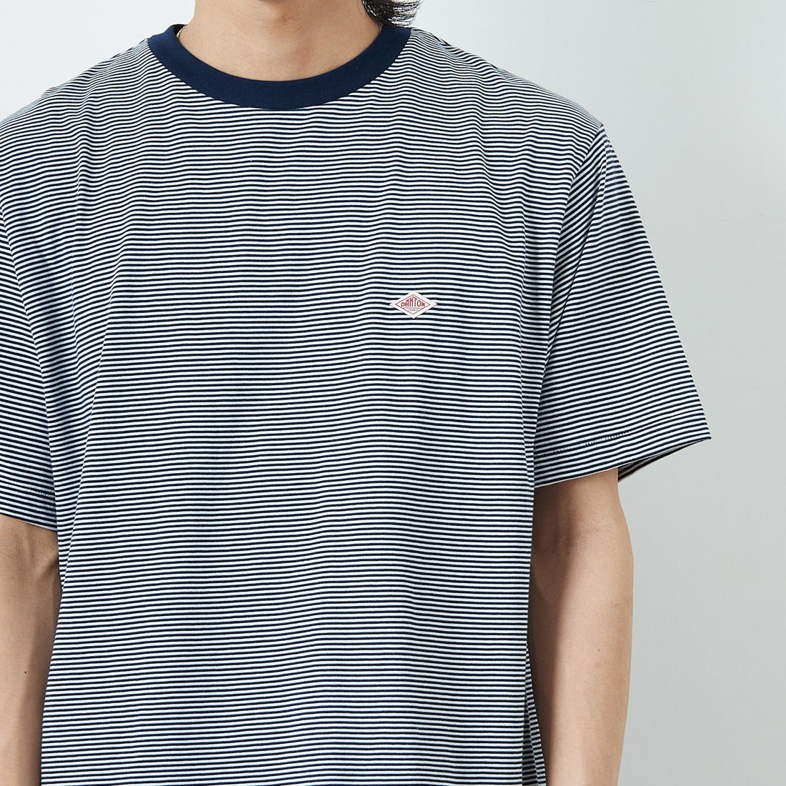 DANTON [ダントン] ボーダーインナーTシャツ [DT-C0196CVT] NAVY/WHITE &&モデル身長：179cm 着用サイズ：XL&&