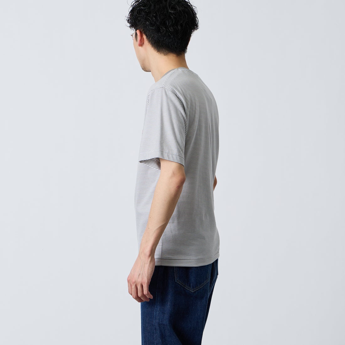 DANTON [ダントン] ボーダーインナーTシャツ [DT-C0196CVT] GREY/WHITE &&モデル身長：168cm 着用サイズ：S&&