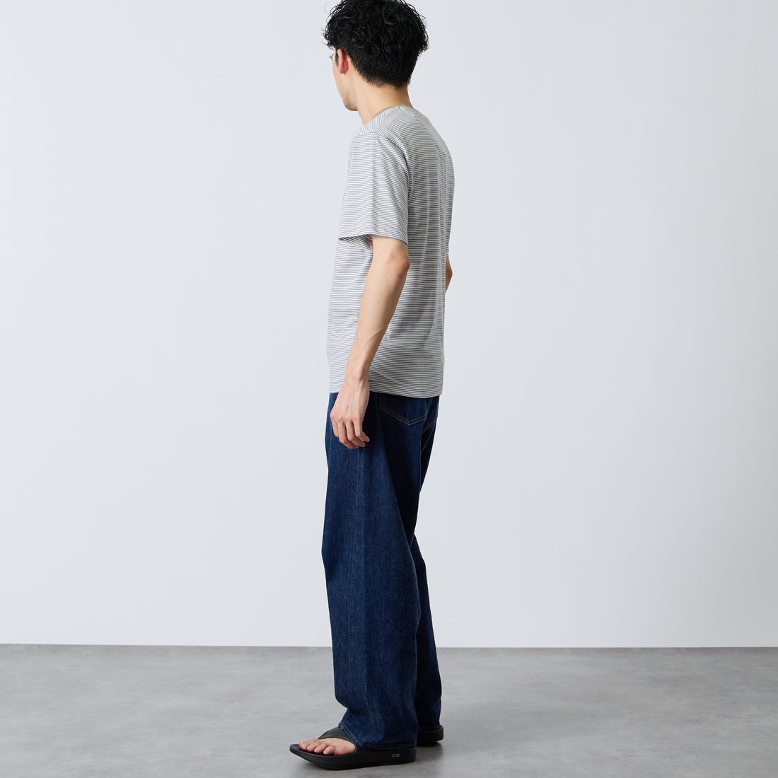 DANTON [ダントン] ボーダーインナーTシャツ [DT-C0196CVT] GREY/WHITE &&モデル身長：168cm 着用サイズ：S&&