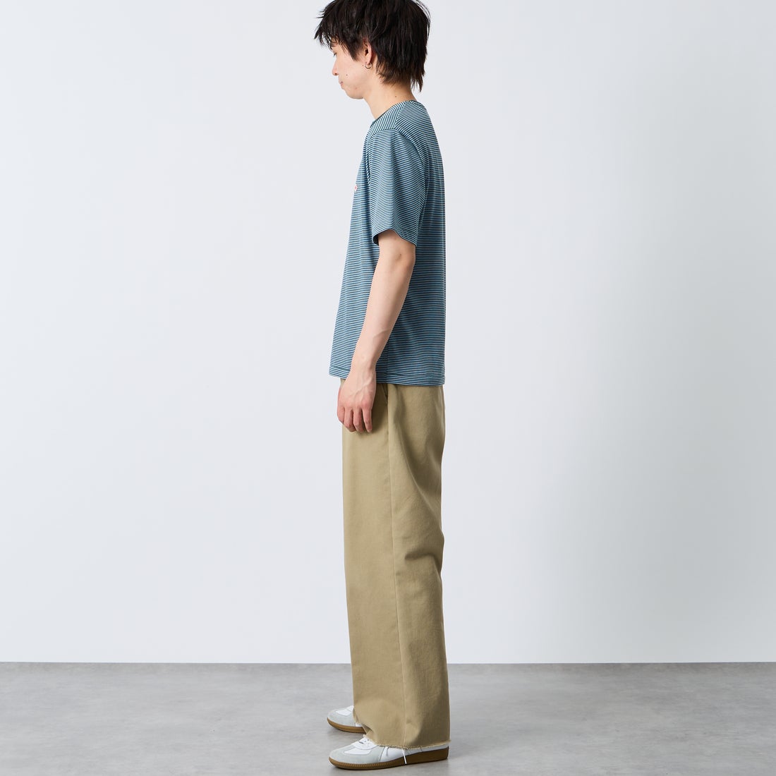 DANTON [ダントン] ボーダーインナーTシャツ [DT-C0196CVT] D.GRN/SAX &&モデル身長：177cm 着用サイズ：M&&