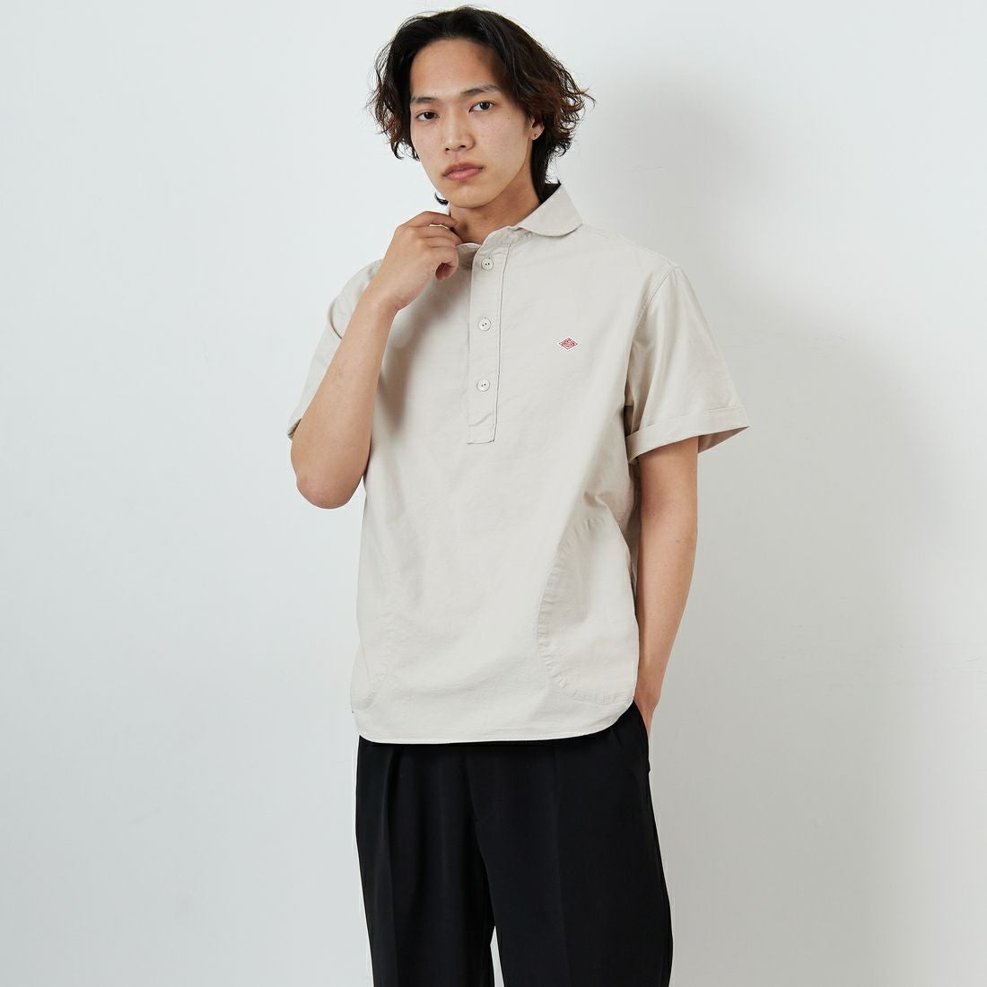 DANTON [ダントン] ラウンドカラー プルオーバーシャツ [DT-B0284SOX] OYSTER &&モデル身長：179cm 着用サイズ：42&&