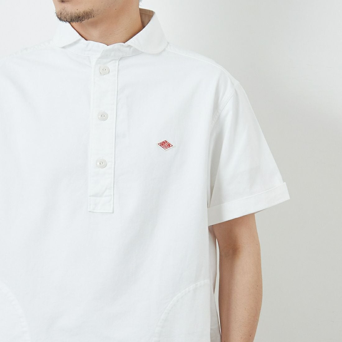 DANTON [ダントン] ラウンドカラー プルオーバーシャツ [DT-B0284SOX] WHITE &&モデル身長：168cm 着用サイズ：38&&