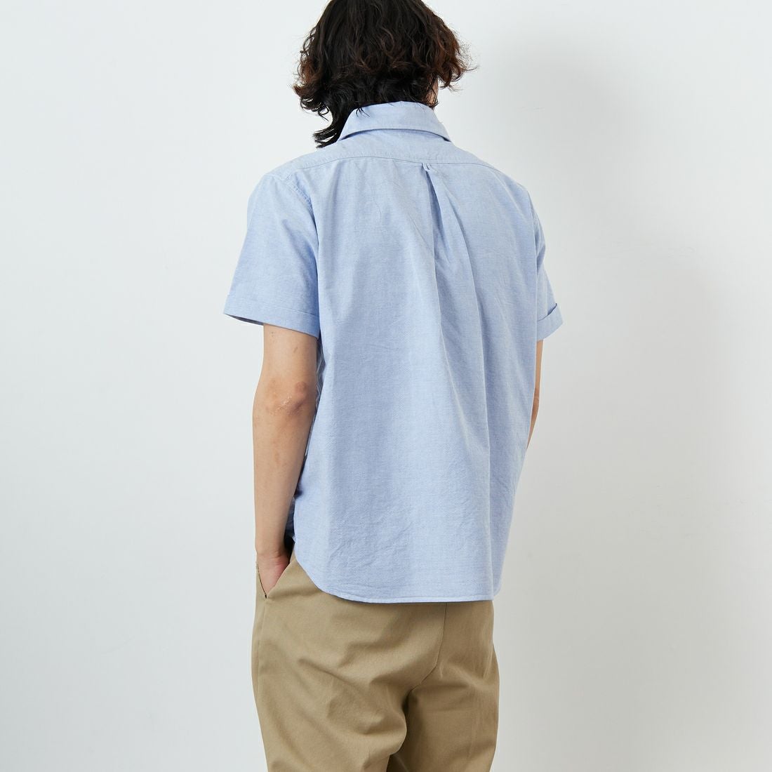 DANTON [ダントン] ラウンドカラー プルオーバーシャツ [DT-B0284SOX] BLUE &&モデル身長：179cm 着用サイズ：40&&