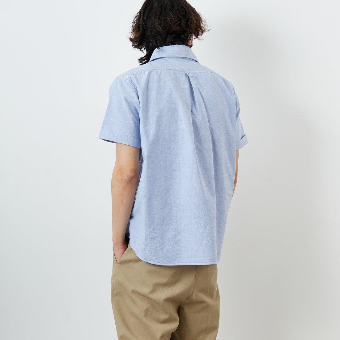 DANTON [ダントン] ラウンドカラー プルオーバーシャツ [DT-B0284SOX] BLUE &&モデル身長：179cm 着用サイズ：40&&