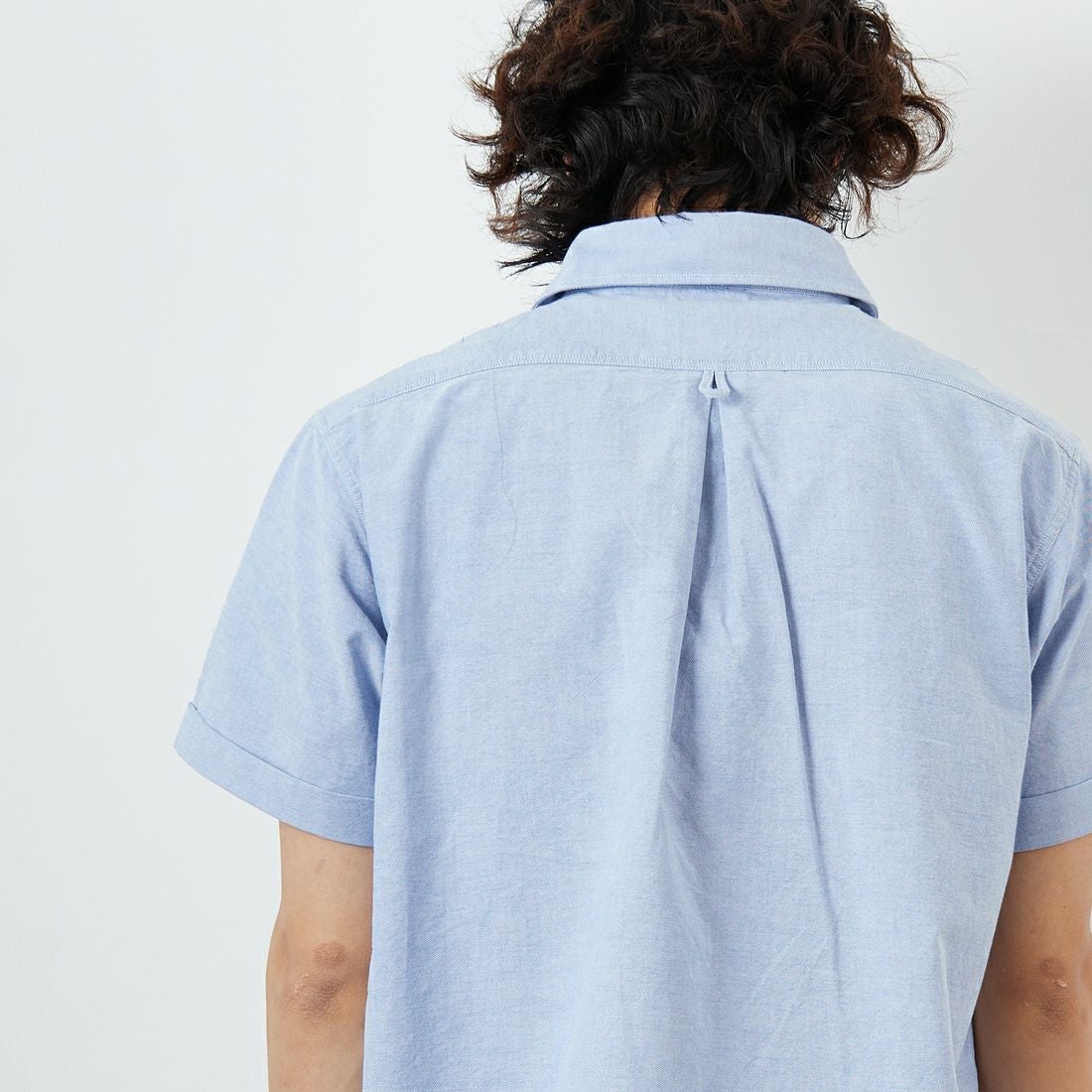 DANTON [ダントン] ラウンドカラー プルオーバーシャツ [DT-B0284SOX] BLUE &&モデル身長：179cm 着用サイズ：40&&