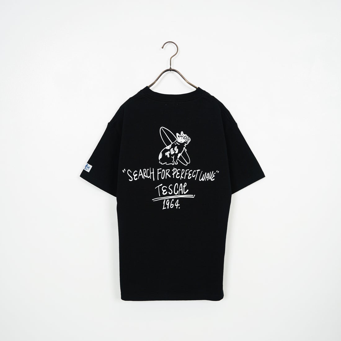 01 BLACK
