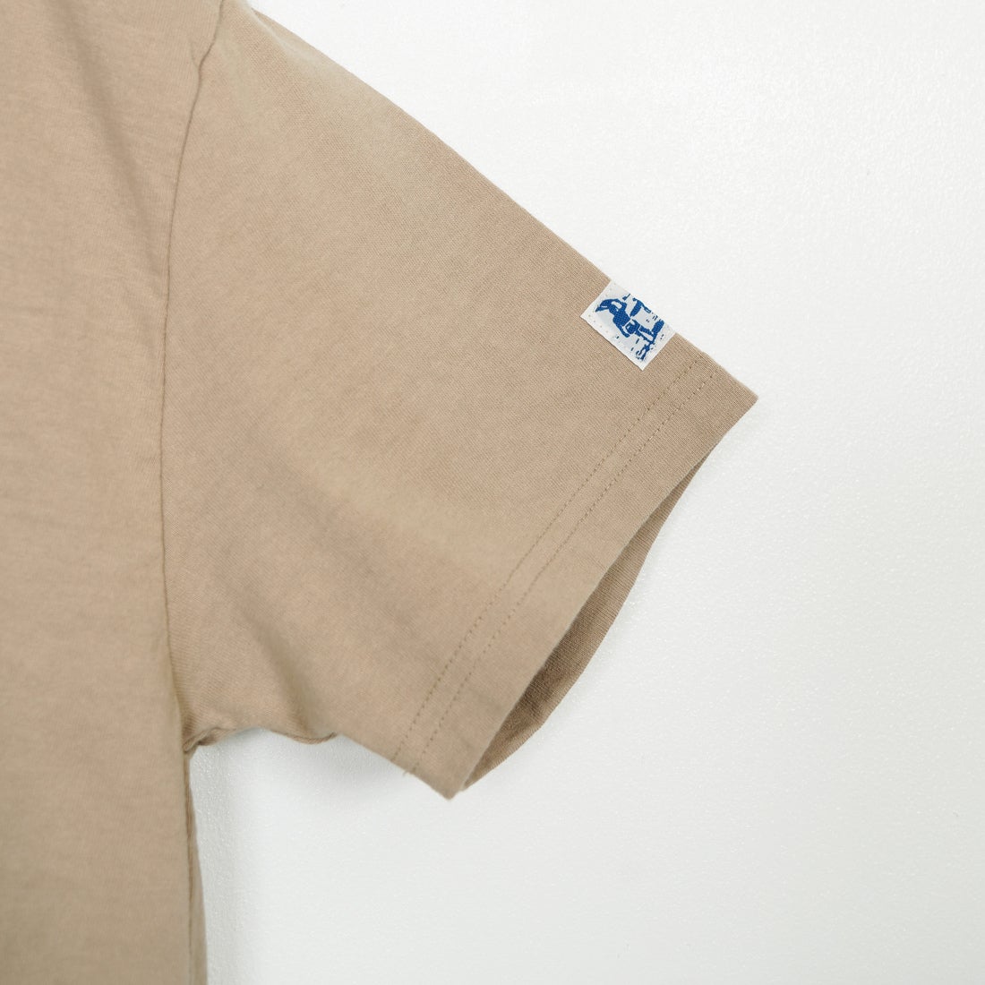 The Endless Summer [エンドレスサマー] 別注 サークルBUHIバックプリントTシャツ [FH-25574503-JF] 35 BEIGE
