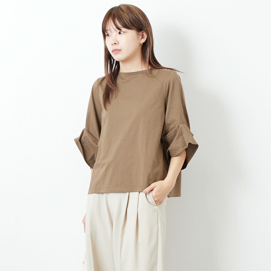 Jf Ready Made [ジェイエフレディメイド] 袖タック シルケットプルオーバー [3112133] 701 ﾌﾞﾗｳﾝ &&モデル身長：167cm 着用サイズ：F&&