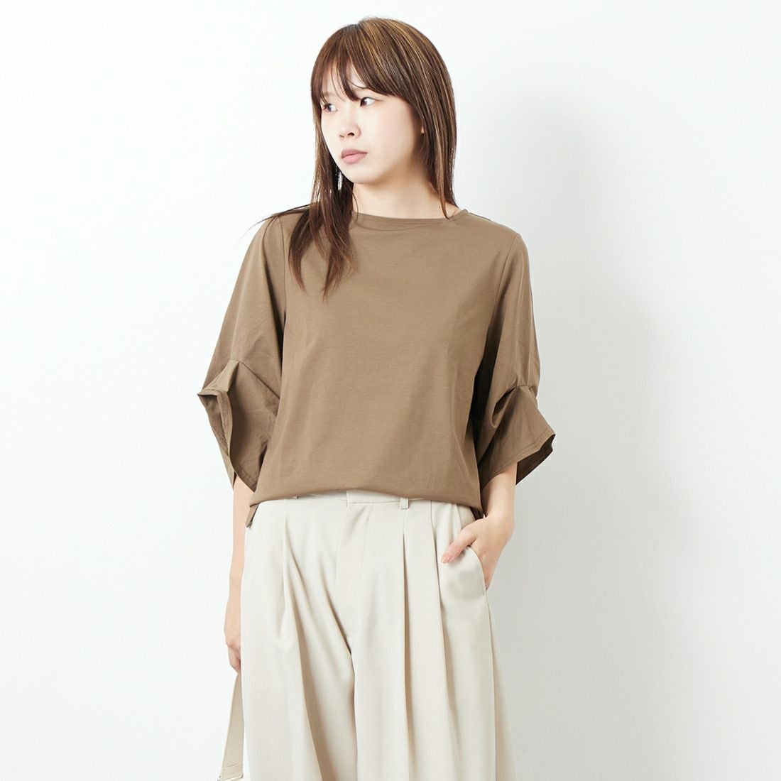 Jf Ready Made [ジェイエフレディメイド] 袖タック シルケットプルオーバー [3112133] 701 ﾌﾞﾗｳﾝ &&モデル身長：167cm 着用サイズ：F&&