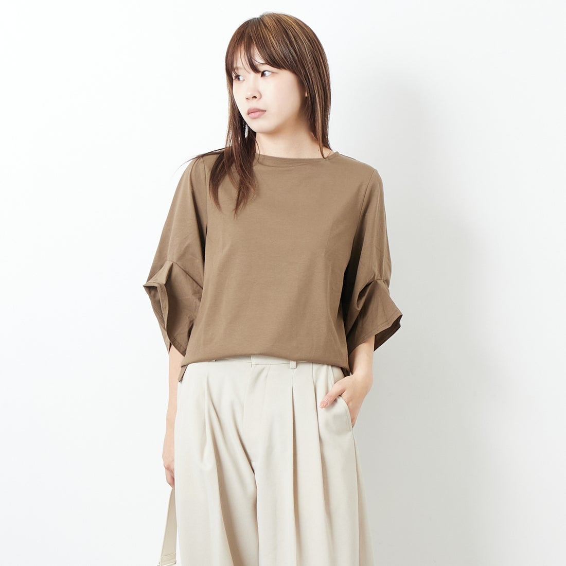 Jf Ready Made [ジェイエフレディメイド] 袖タック シルケットプルオーバー [3112133] 701 ﾌﾞﾗｳﾝ &&モデル身長：167cm 着用サイズ：F&&