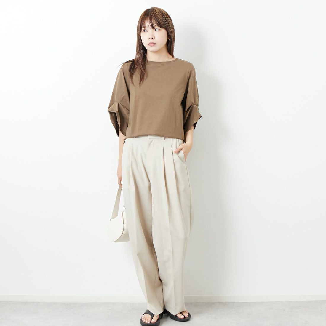 Jf Ready Made [ジェイエフレディメイド] 袖タック シルケットプルオーバー [3112133] 701 ﾌﾞﾗｳﾝ &&モデル身長：167cm 着用サイズ：F&&