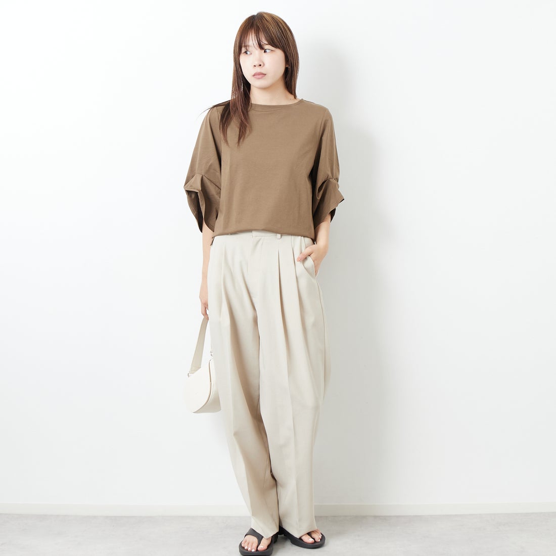 Jf Ready Made [ジェイエフレディメイド] 袖タック シルケットプルオーバー [3112133] 701 ﾌﾞﾗｳﾝ &&モデル身長：167cm 着用サイズ：F&&