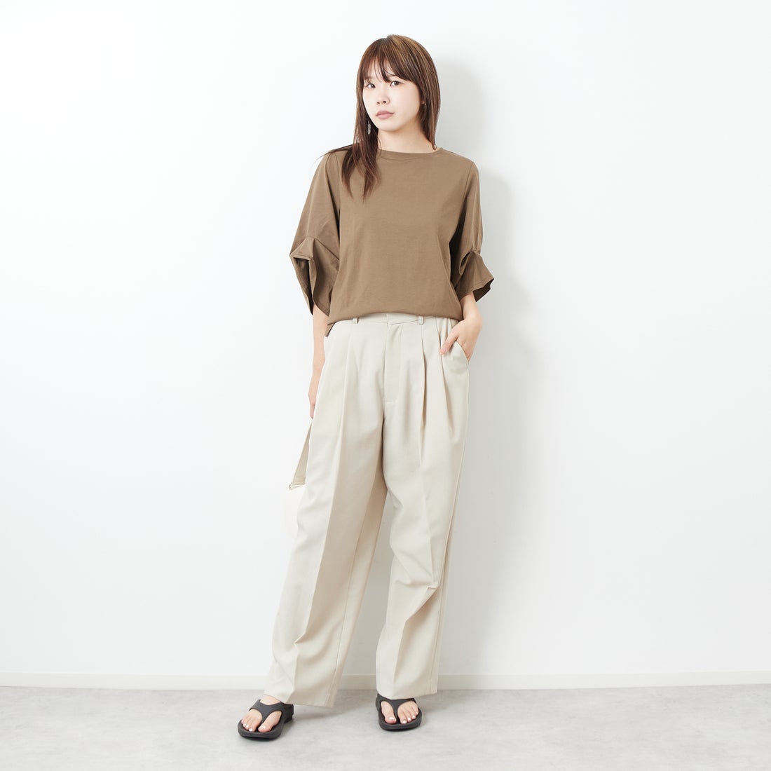 Jf Ready Made [ジェイエフレディメイド] 袖タック シルケットプルオーバー [3112133] 701 ﾌﾞﾗｳﾝ &&モデル身長：167cm 着用サイズ：F&&