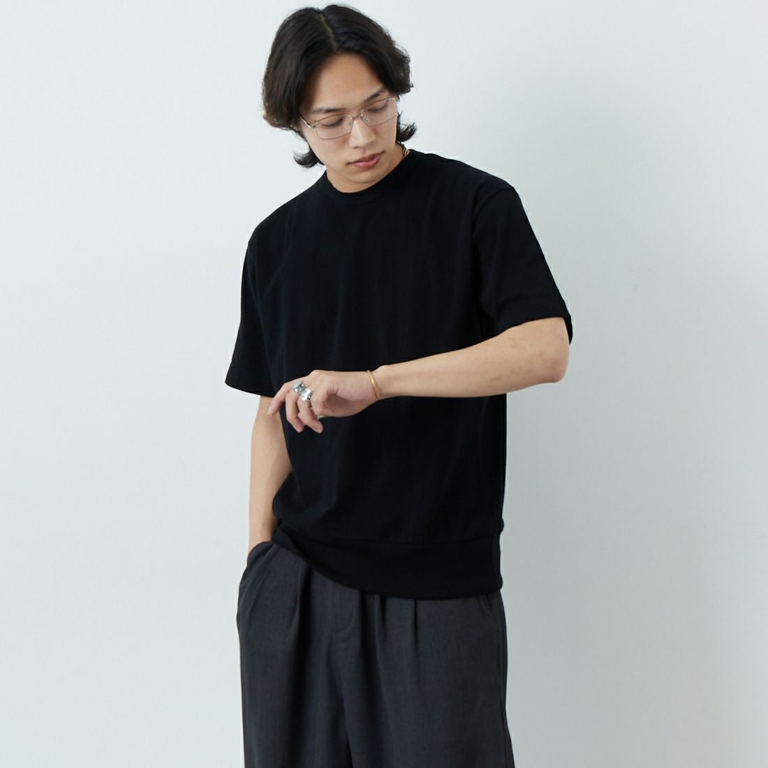 GICIPI [ジチピ] TONNO/トーンノ クルーネックTシャツ [2502P] NERO &&モデル身長：179cm 着用サイズ：3&&