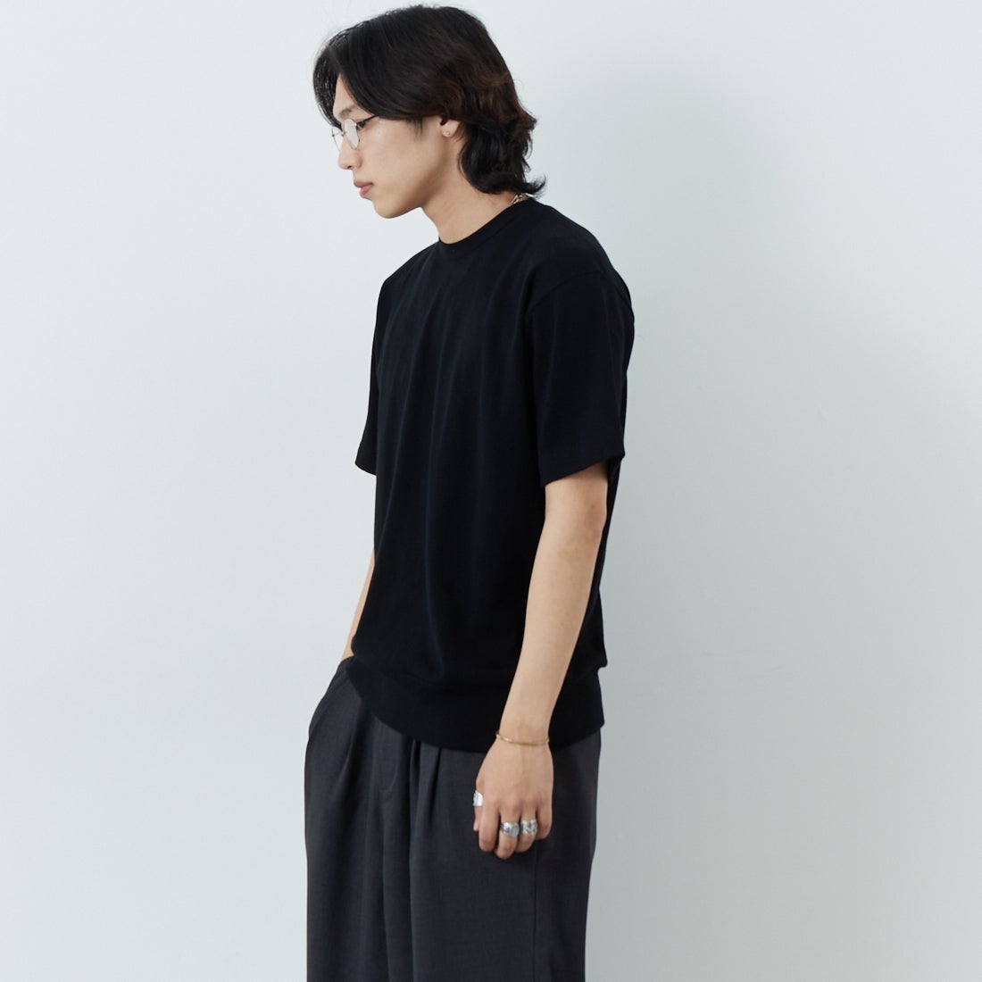 GICIPI [ジチピ] TONNO/トーンノ クルーネックTシャツ [2502P] NERO &&モデル身長：179cm 着用サイズ：3&&