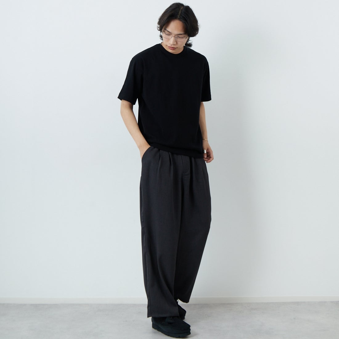 GICIPI [ジチピ] TONNO/トーンノ クルーネックTシャツ [2502P] NERO &&モデル身長：179cm 着用サイズ：3&&