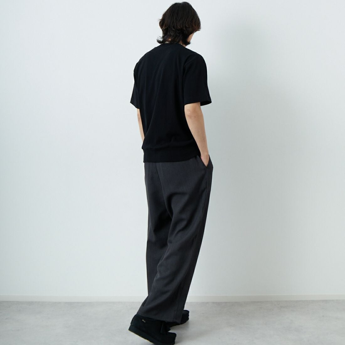 GICIPI [ジチピ] TONNO/トーンノ クルーネックTシャツ [2502P] NERO &&モデル身長：179cm 着用サイズ：3&&