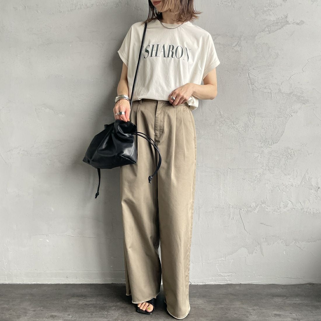 AULENTTI [オウレンティ] 巾着ショルダーバッグ [EL-8236-SA] S28 NERO